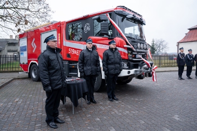Uroczyste przekazanie ciężkiego samochodu_76